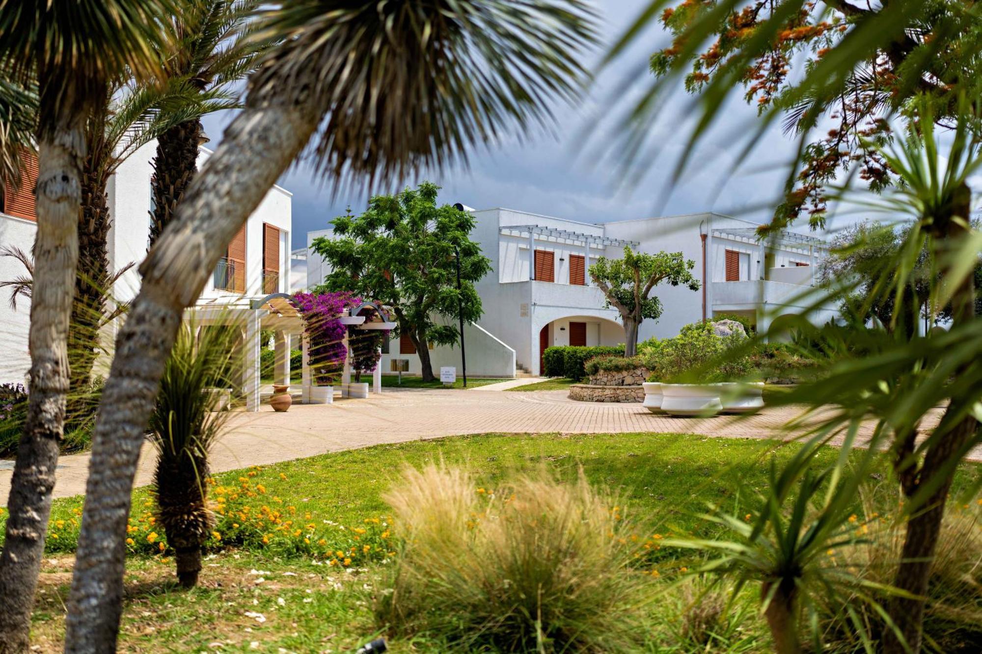 Blu Salento Village Сант'Ізідоро Екстер'єр фото