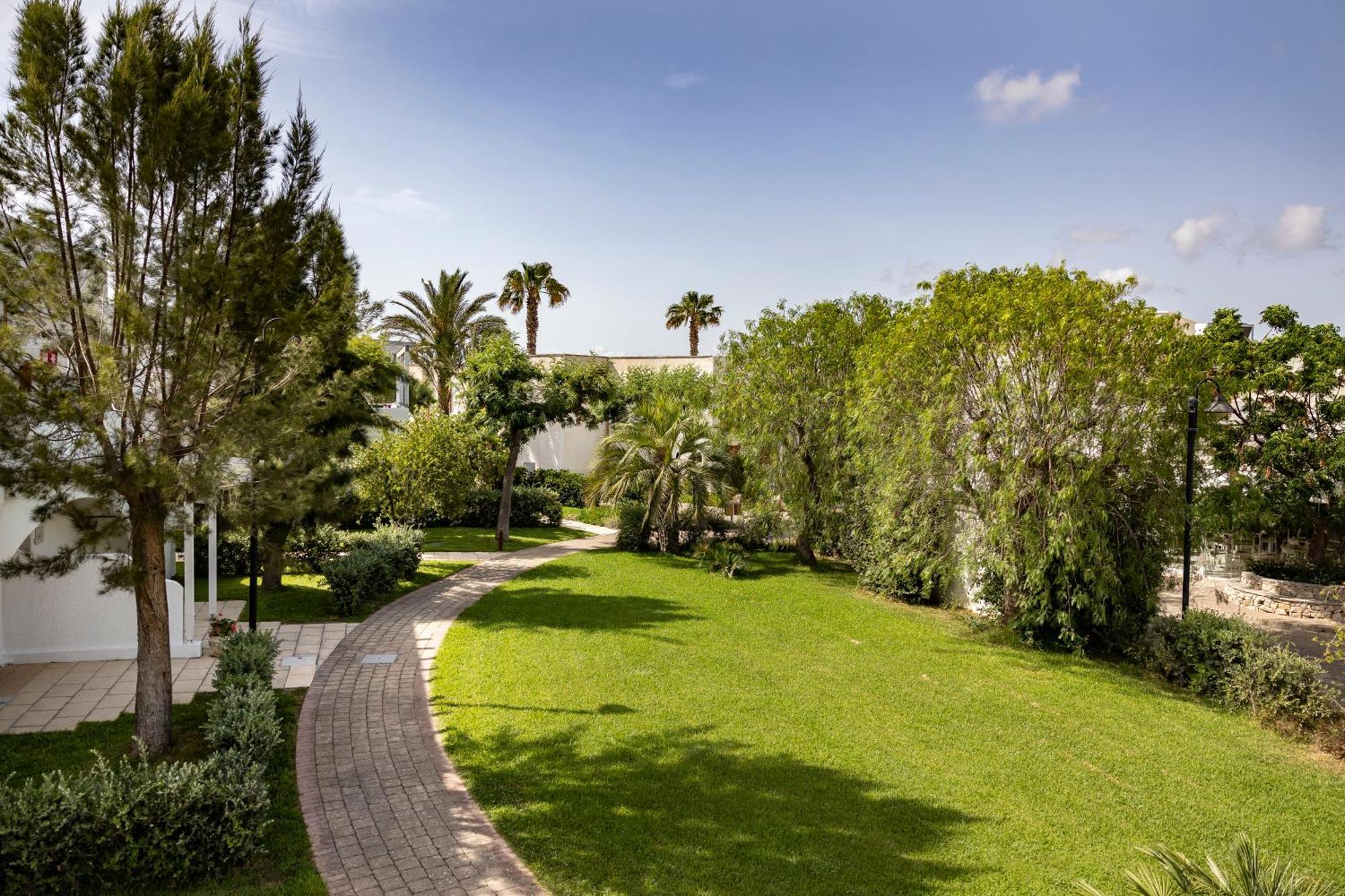Blu Salento Village Сант'Ізідоро Екстер'єр фото